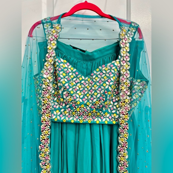 Teal crop top with mirror work, net jacket & palazzo pants - Picture 2 of 4